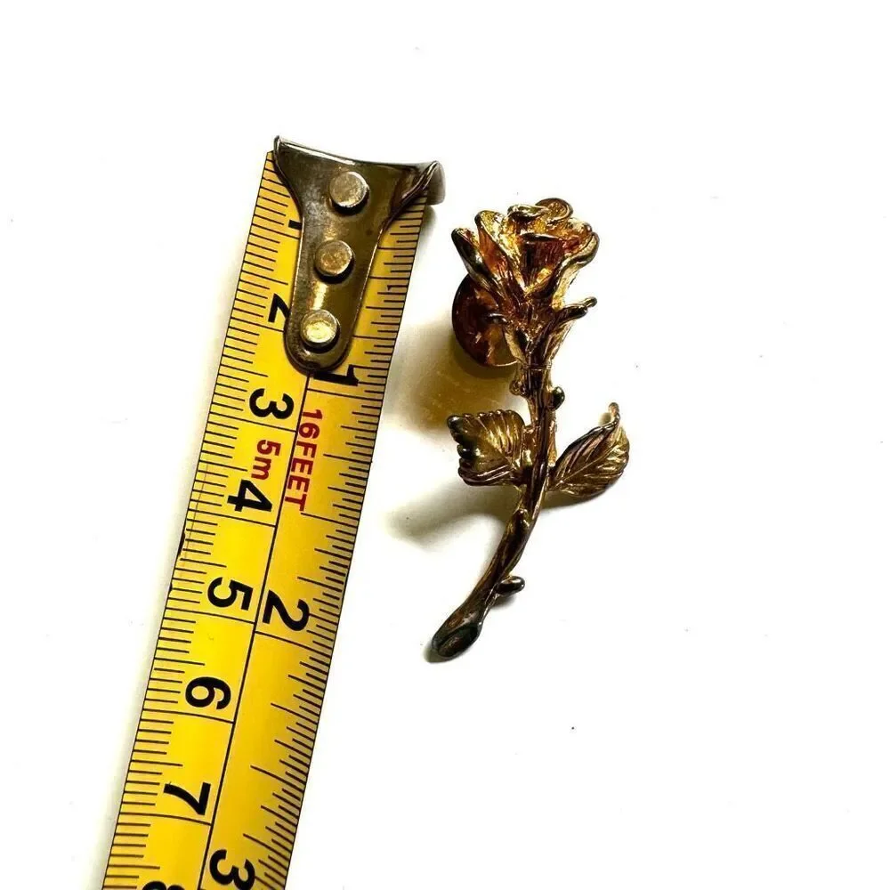 Gold tone vintage  rose pin